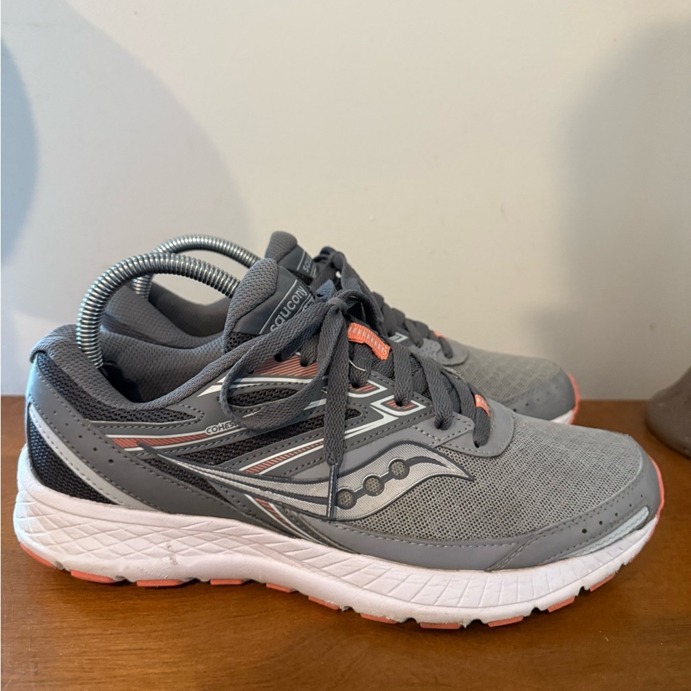 Saucony Shoes Womens 10 41 Grey Cohesion 13 Running Sneakers S10559-5 Versafoam